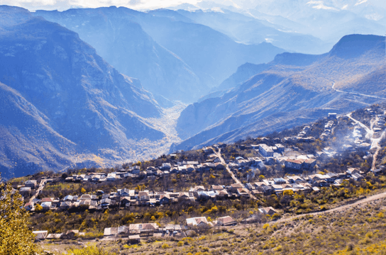 Goris-paysage-montagne