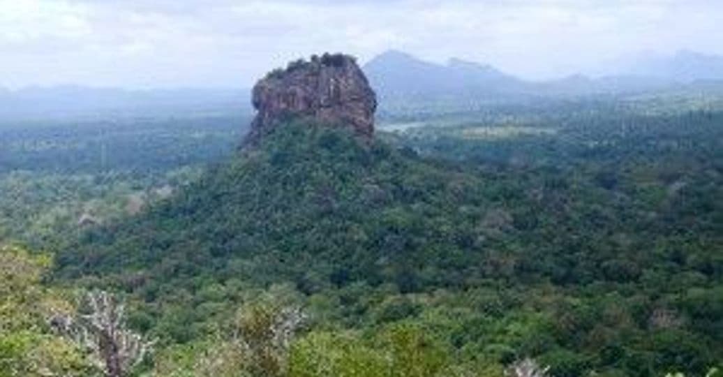 autour-de-sigiriya-excursion-au-rocher-de-pidurangala.htm