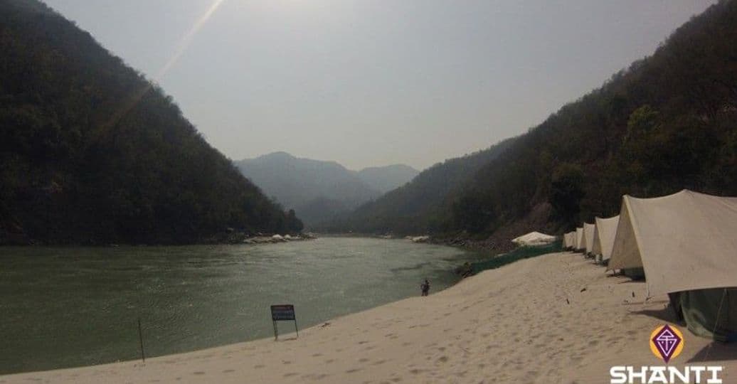 delhi-accueil-shanti-travel-les-expats-de-delhi-font-du-rafting-a-rishikesh.htm