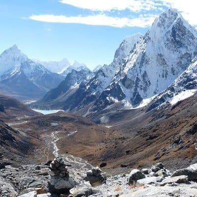 the-high-passes-of-the-everest