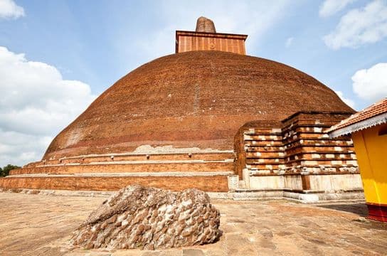 discover-the-charms-of-sri-lanka